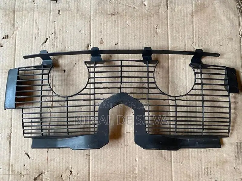Benz W202 A/C Plastic Fan Cover