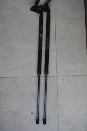 Zuzuki Spacia MK42S Dickey Door Shock
