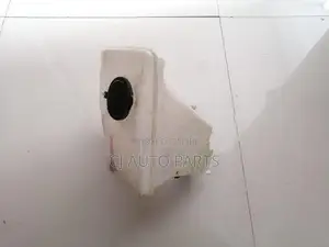 Toyota Corolla 110 Wiper Washer Tank
