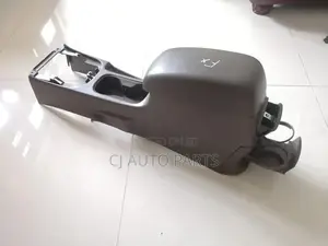 Nissan Sunny FB15 Super Saloon Arm Rest