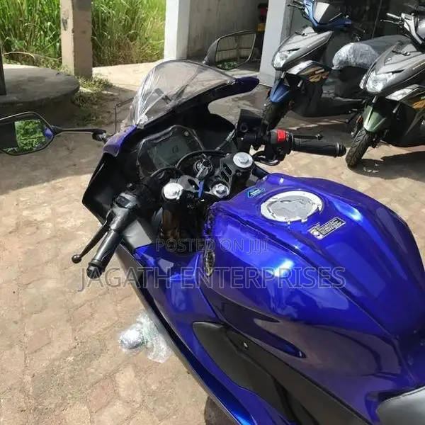 Yamaha R15 V4 2026