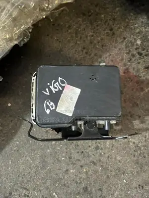 Toyota Hilux Vigo ABS unit