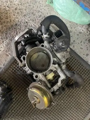 Mitsubishi Montero Throttle Body