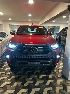 Toyota Hilux Rocco B5 2.8 2025