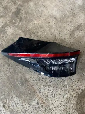 Toyota Yaris Cross Tail Light LS
