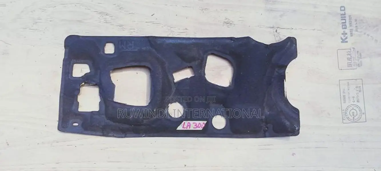 Daihatsu Mira LA300 Fire Wall / Mat