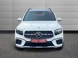 Mercedes Benz GLB 200 AMG PremiumPlus 2025