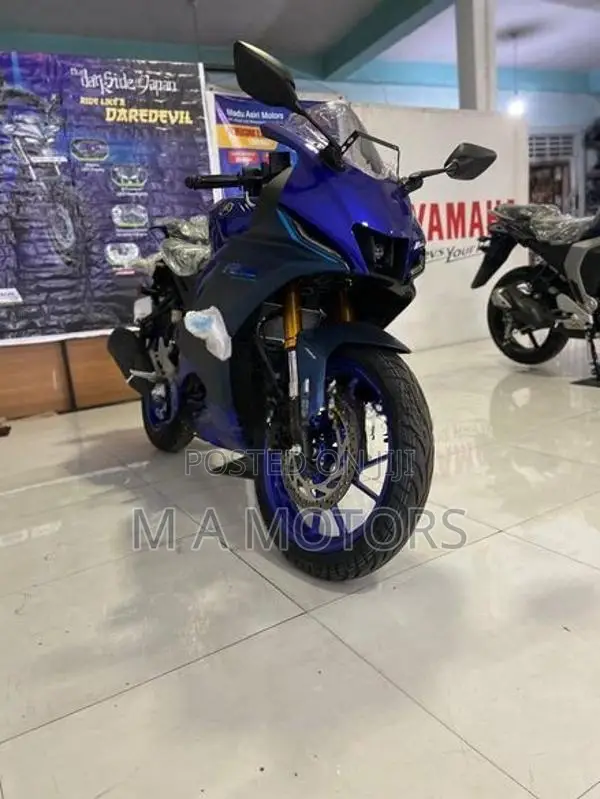 Yamaha R15 V4 2025