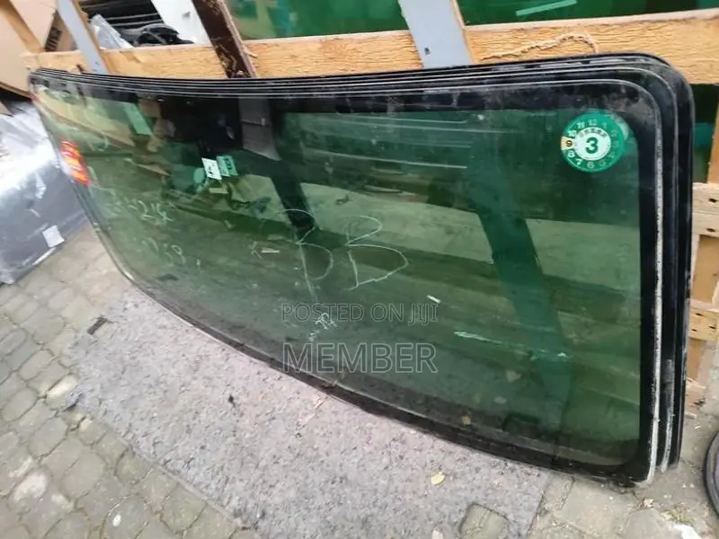 KDH Windscreen
