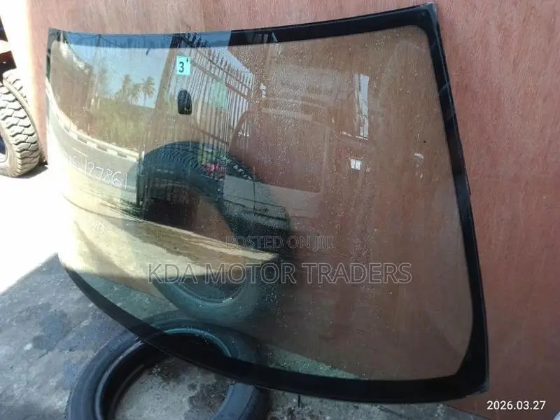 Nissan FB15 Windscreen