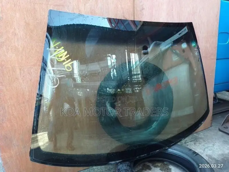 Nissan N16/N17 Windscreen