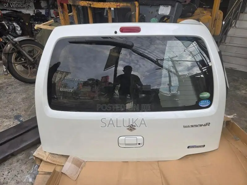 Suzuki MH55S Wagon R FX Dicky Door