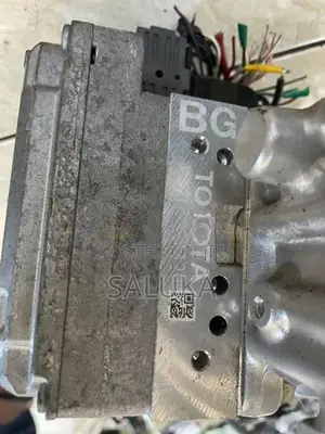 Toyota Aqua ABS unit & accumulator (BG)