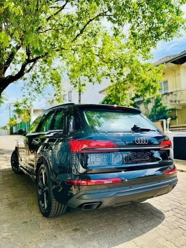 Audi Q7 S Line Quattro 2025