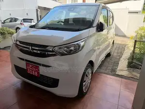 Mitsubishi eK Wagon 2025