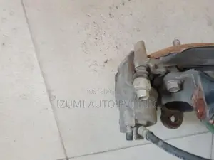 Daihatsu Mira LA300 Front Right Hub Disk Caliper