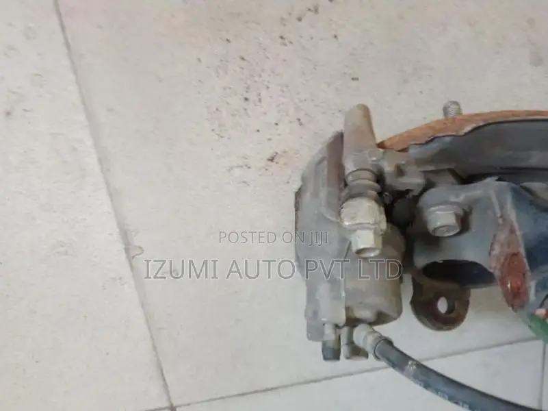 Daihatsu Mira LA300 Front Right Hub Disk Caliper