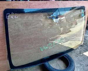 Caravan E26 Windscreen