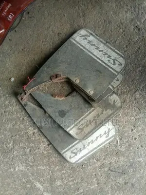 Nissan Sunny (FB 13/14) mud falp set
