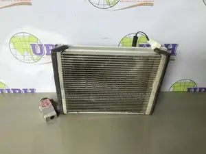 TOYOTA AQUA NHP10 AC COOLER