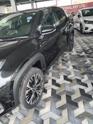 Toyota Yaris Cross 2024