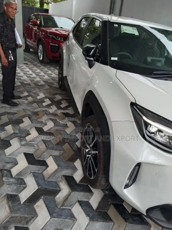 Toyota Yaris Cross 2025
