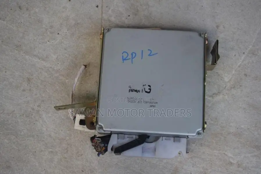 Nissan Primera ECU