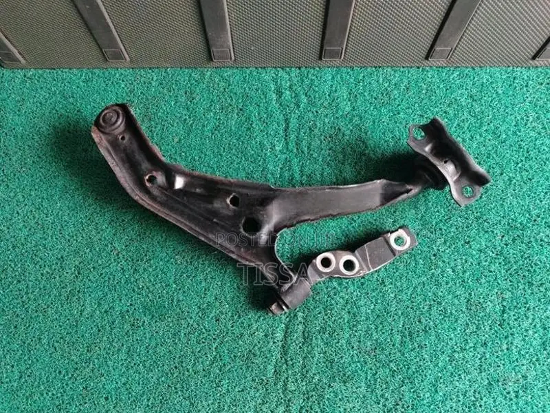 Nissan Bluebird U14 Lower Arm