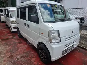 Suzuki Every 2013
