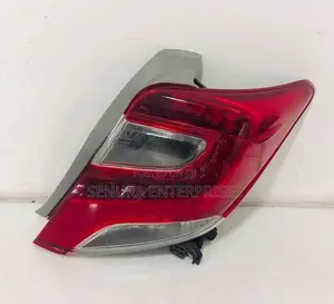 Toyota Vitz Ksp130 Tail Light Rh