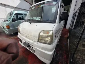 Mitsubishi Minicab 2000