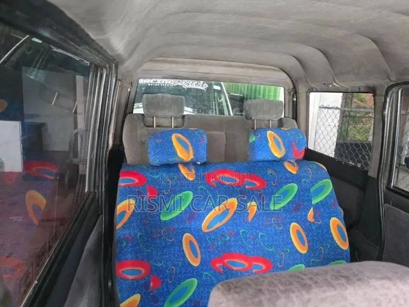 Mitsubishi Minicab 2000