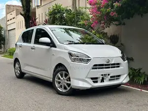 Daihatsu Mira G Grade 2026