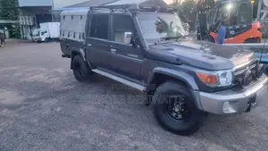 Toyota Land Cruiser 79 2018