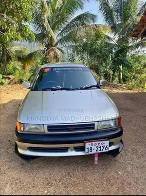 Mazda Familia 323 1992