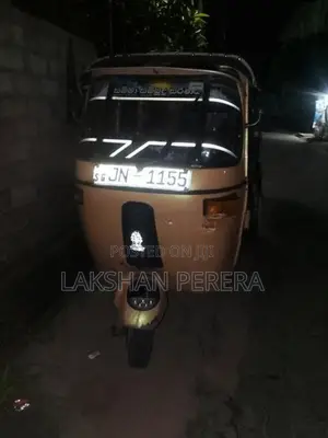 Bajaj RE 2004