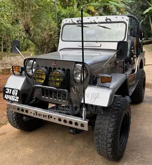 Mitsubishi 4DR 1980