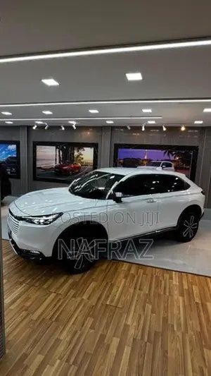 Honda Vezel Premium 2026