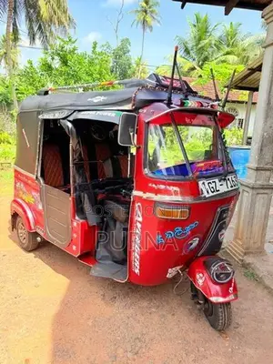 Bajaj RE 2002
