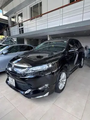 Toyota Harrier 2016