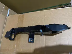 Toyota Prado 120 Bumper Retainer