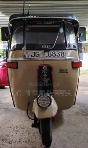 Bajaj RE 2004