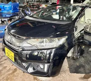 Honda Fit GP5 Face Cut