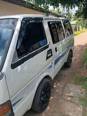 Nissan Vanette 1988