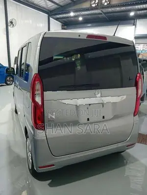 Honda N-Box X 2023