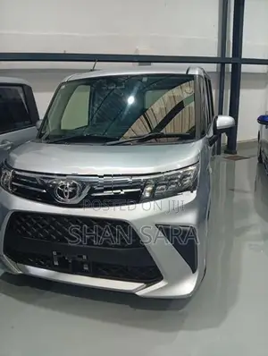 Toyota Roomy x 2023