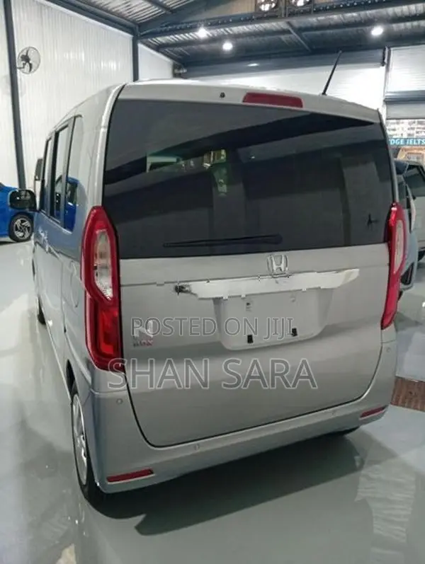 Honda N-Box X 2023