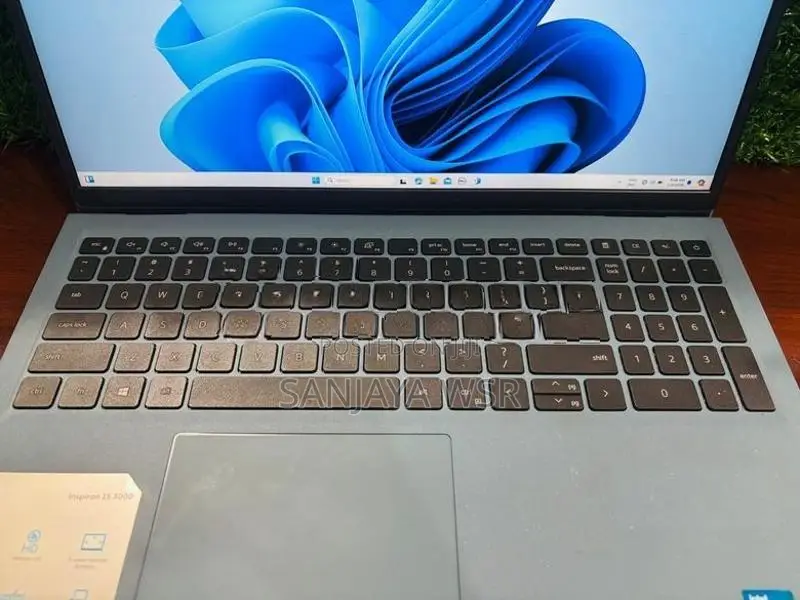 Dell i3 11th GEN Laptop