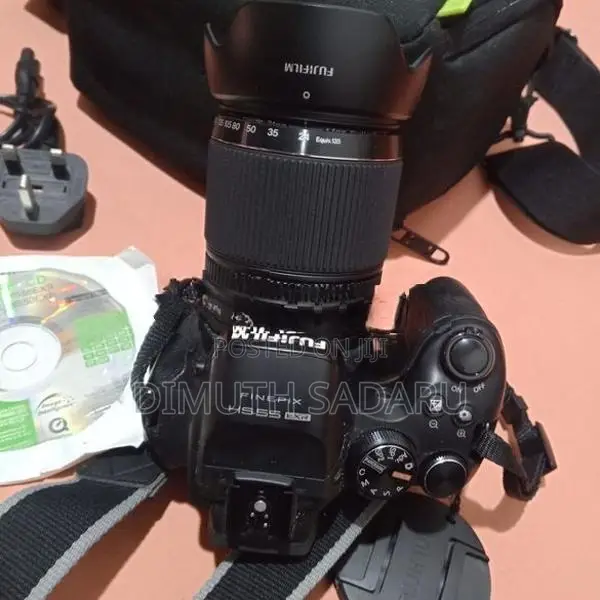 Fujifilm Finepix HS55 2013 Camera