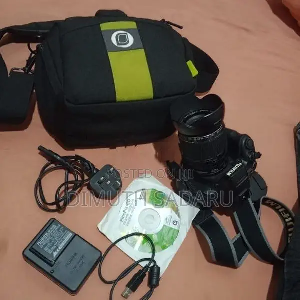 Fujifilm Finepix HS55 2013 Camera